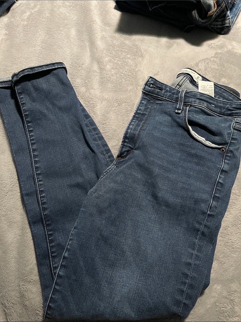 Abercrombie & Fitch Women's Indigo Skinny Jeans